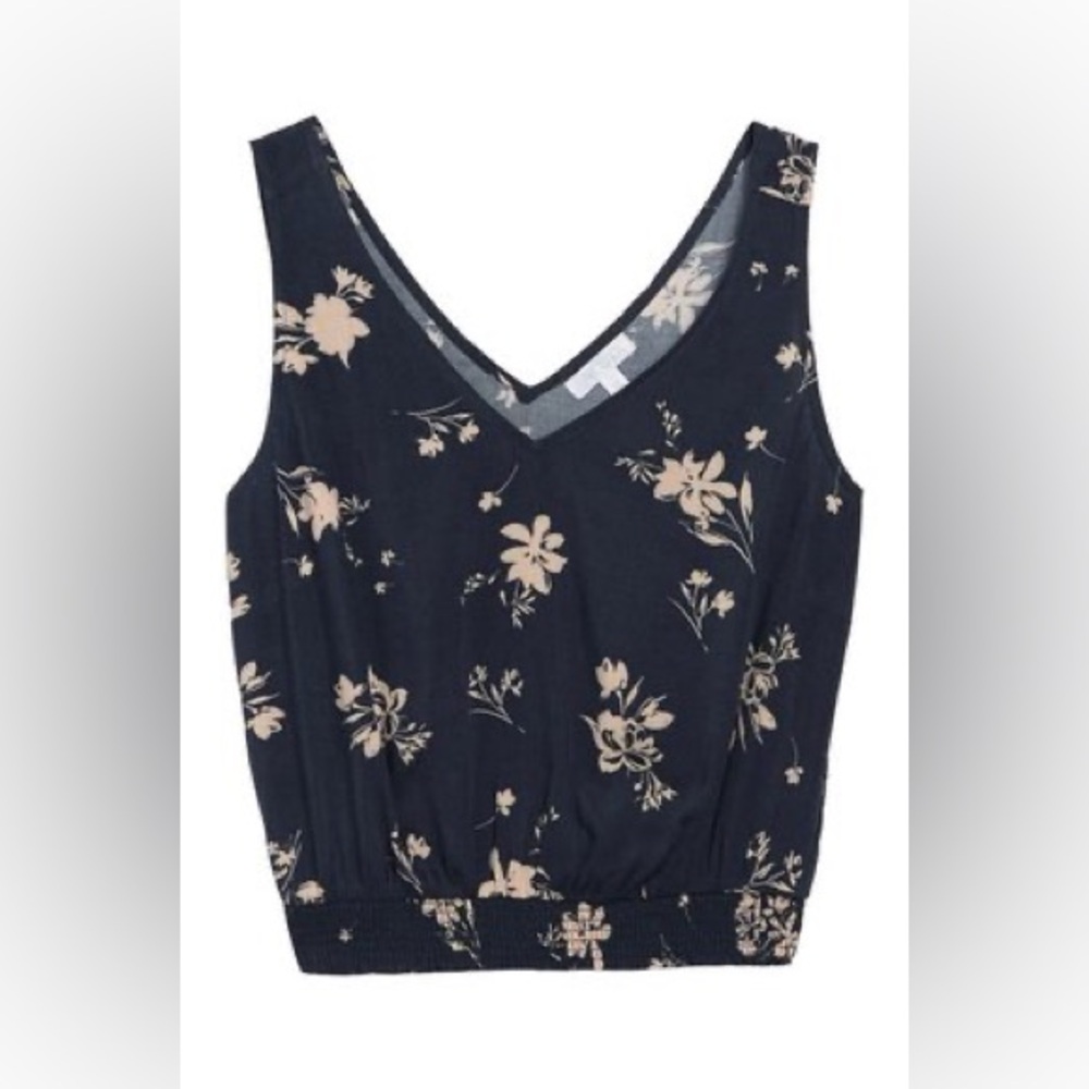 Abound Double V Neck Smocked Tank - Women’s Medium